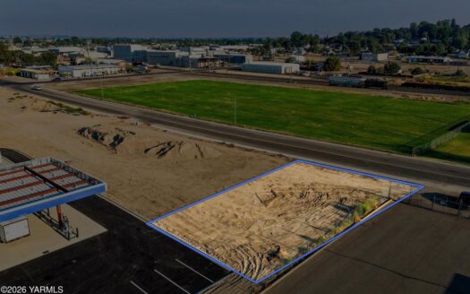 Commercial Development Opportunity in Growing Community