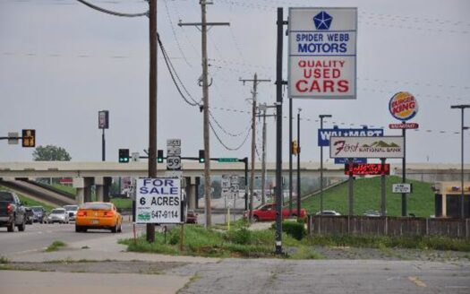 Prime Poteau Highway Commercial Property