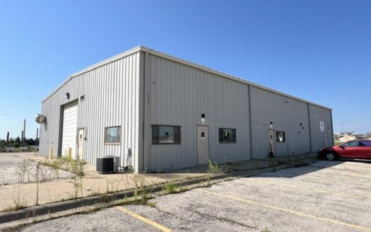 FOR LEASE – Lawrence KS Shop Building